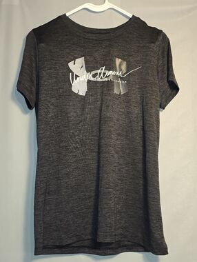 Under Armour Charcoal Heather Tee with Silver Logo Medium